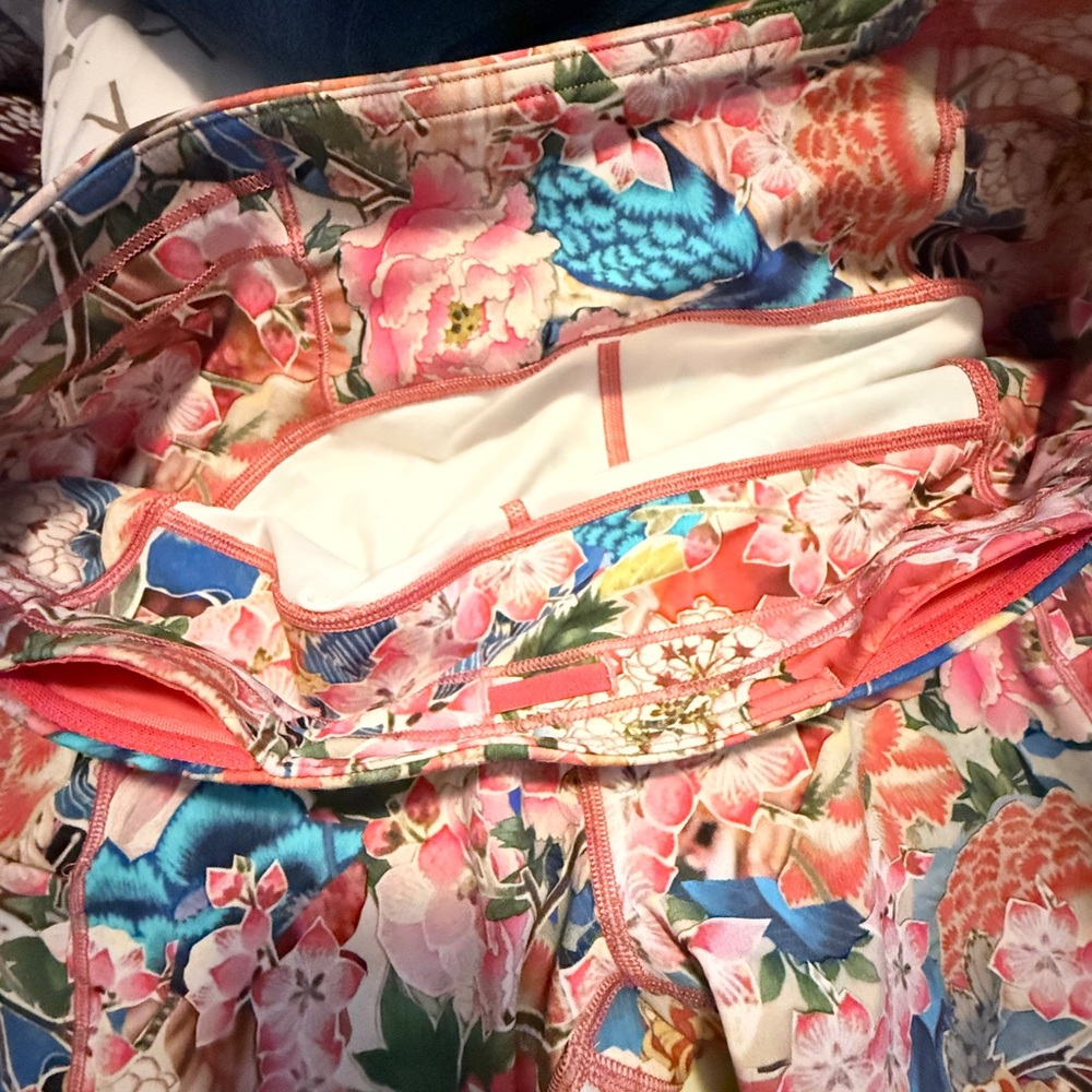 🔥 Hard-to-Find SeaWheeze 2018 On Pace Top & Leggings Set in Floral Coral - Picture 10 of 12